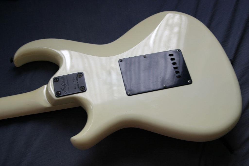 Sold Guitars / Aria Pro II RS Wildcat White