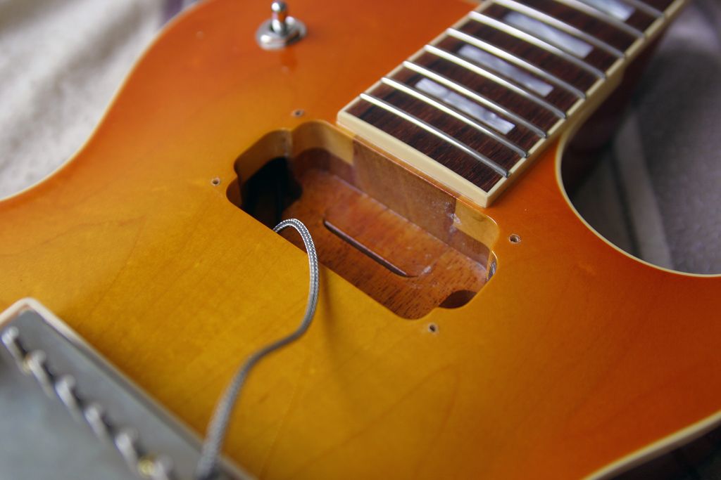 Sold Guitars / Bacchus Duke Standard