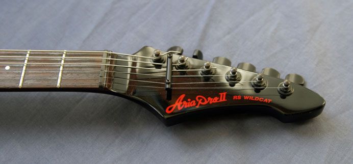 Guitars / Aria Pro II RS Wildcat
