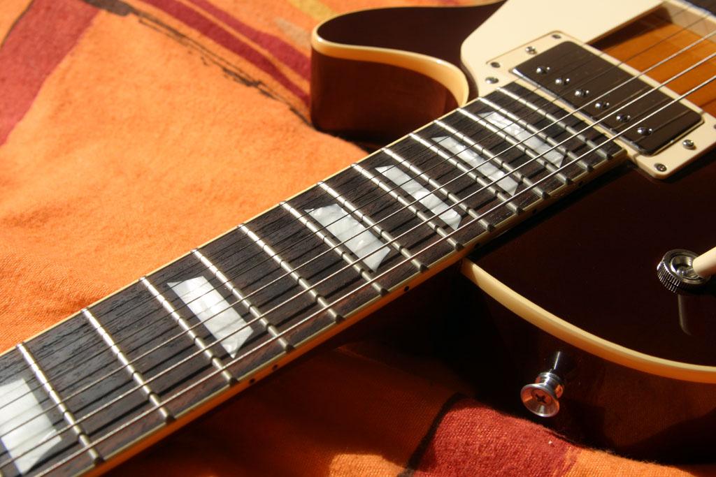 Sold Guitars / Signature STR-1 HB